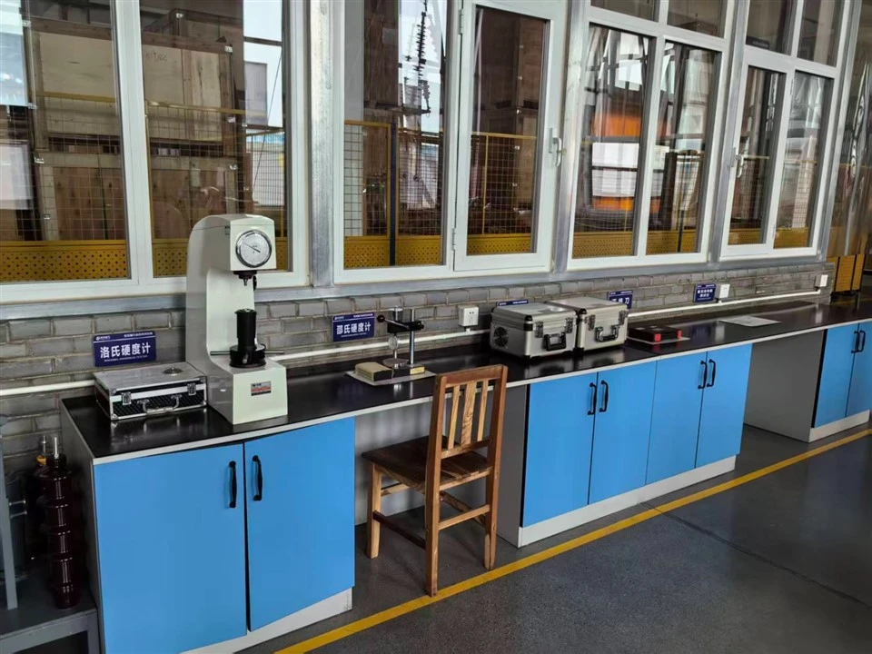 EN Standard Low-voltage Transformer Bushing factory